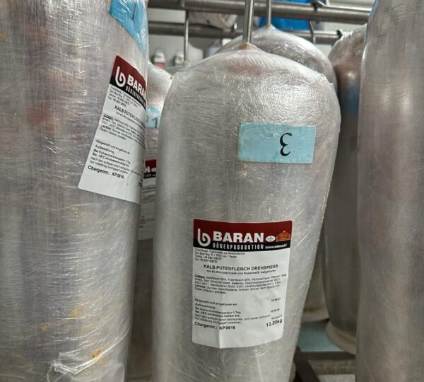 Drehspieße in der Produktion von Baran Döner